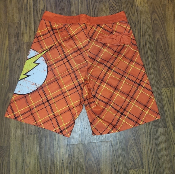 DC Comics The Flash Hybrid Shorts - Men's Size 34 Vibrant Orange & Yellow A72 - Picture 5 of 7